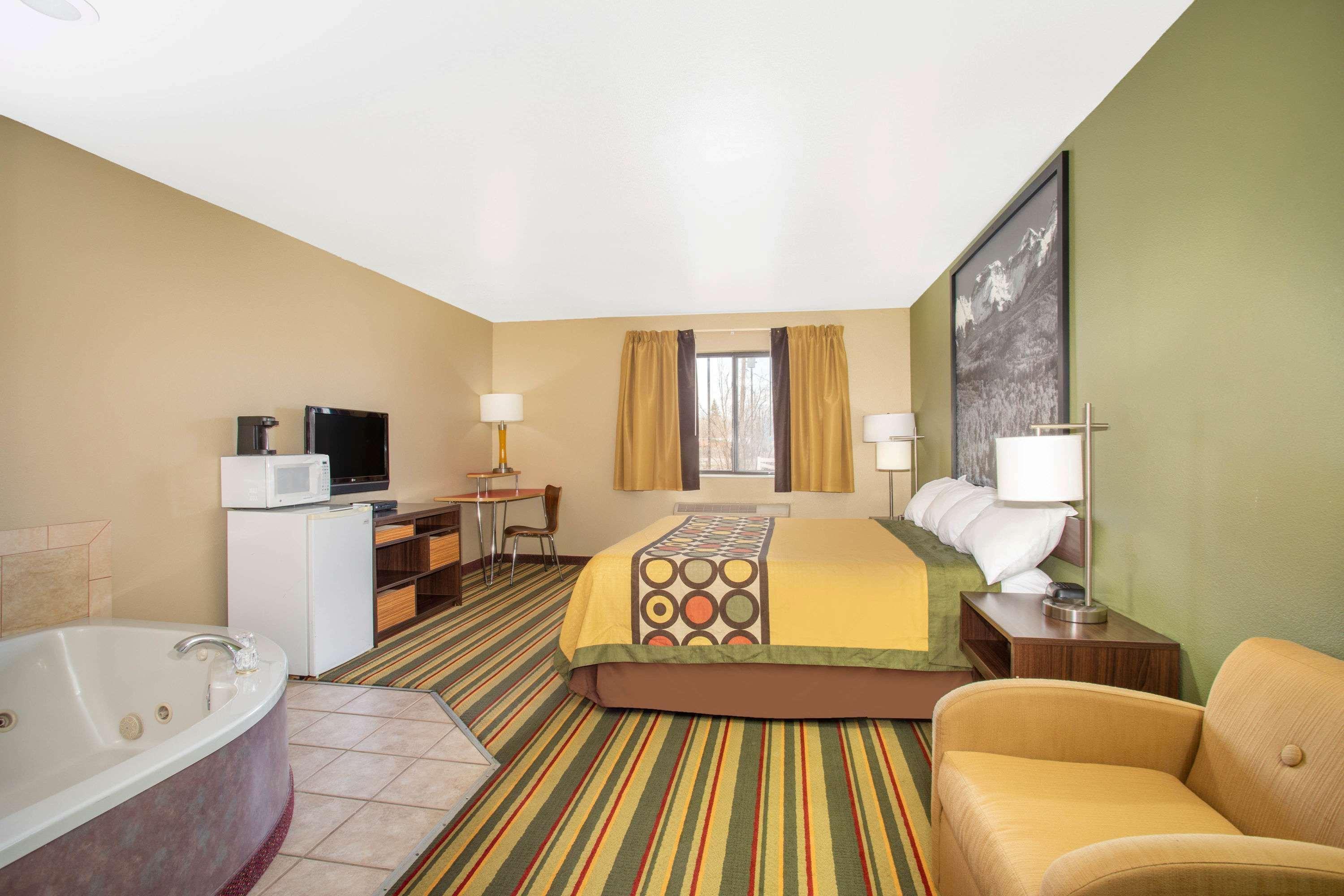 Super 8 By Wyndham Kremmling Otel Dış mekan fotoğraf